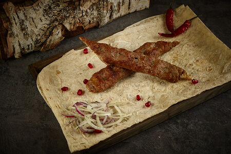 Люля-кебаб из говядины и свинины