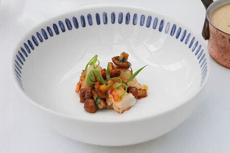 Крем-суп из лисичек с креветками