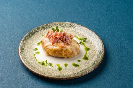 Картофель запеченный с беконом