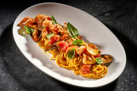 Спагетти с морепродуктами 