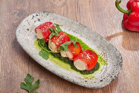 Печеные перцы с кремом из кавказских сыров