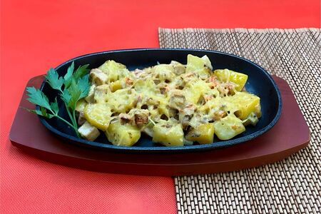 Горячая сковородка с курицей