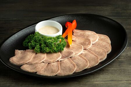 Язык с хреном