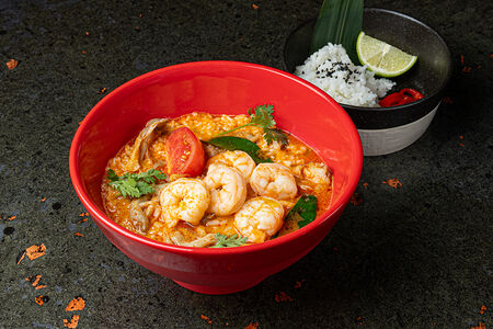 Том ям с креветками