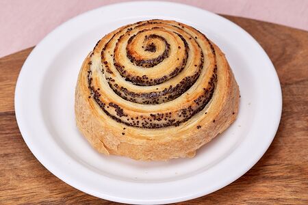 Улитка с маком