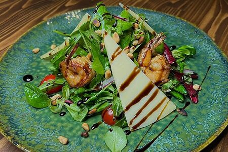 Креветки с авокадо