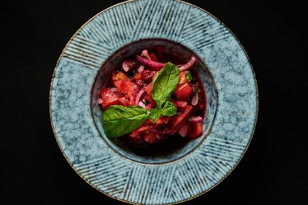 Салат с пряной вишней