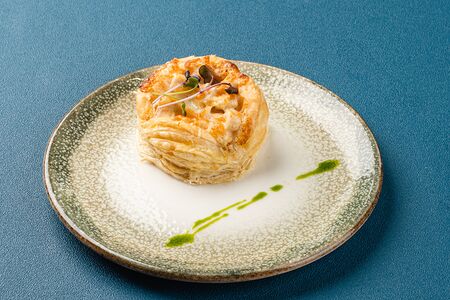 Валован с курицей