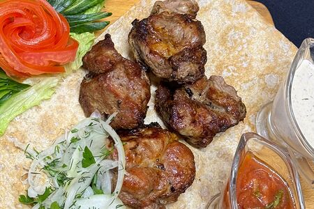 Шашлык из cвинoй шеи