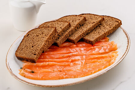 Гравлакс с горчичным соусом