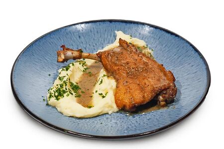 Утка в соусе Демигласс с картофельным пюре