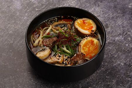 Рамен с курицей маленький