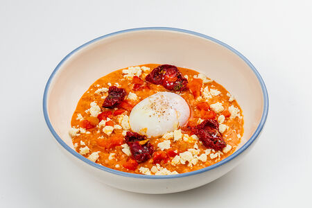 Овсяная каша, томат, яйцо пашот