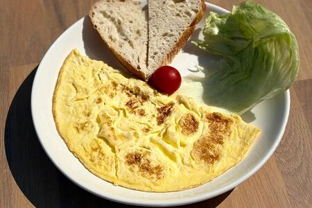 Омлет из фермерских яиц