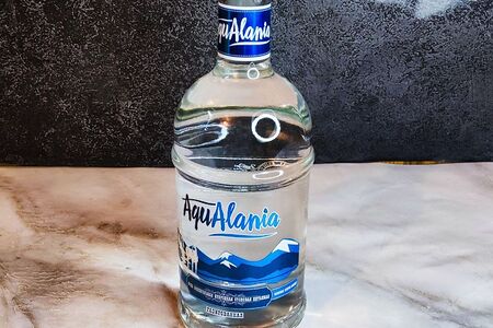 AquAlania газированная
