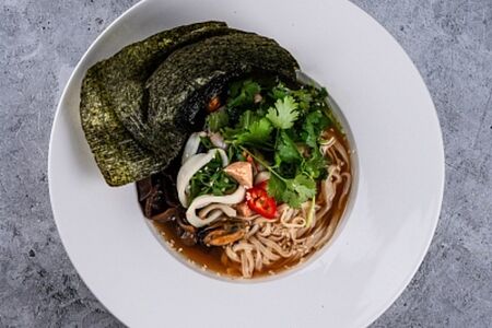 Рамен с морепродуктами