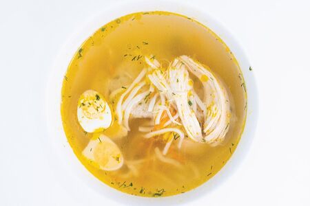 Куриный бульон с домашней лапшой