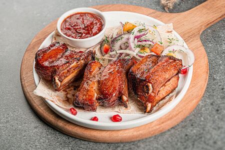 Шашлык из свиных ребер