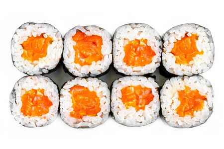 Ролл с лососем