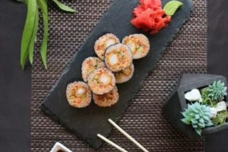 Ролл с креветкой темпура