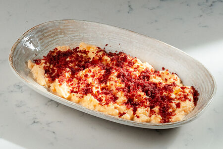 Скрембл с бастурмой из конины