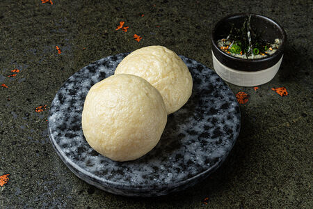 Булочка бао с маслом нори