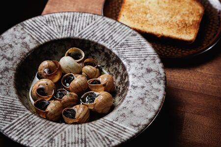 Виноградные улитки в винном соусе