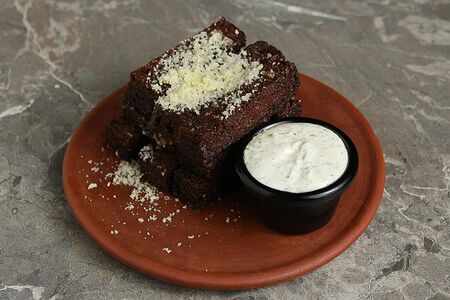 Гренки чесночные