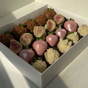 Клубника в шоколаде 