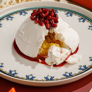 Безе с пюре из тропических фруктов