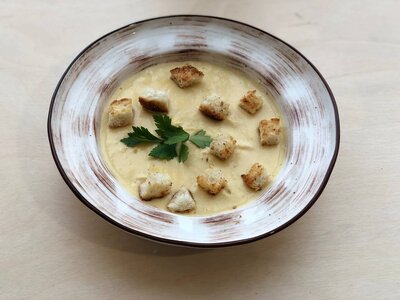 Крем-суп грибной с гренками