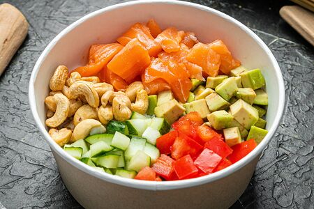 Поке с лососем