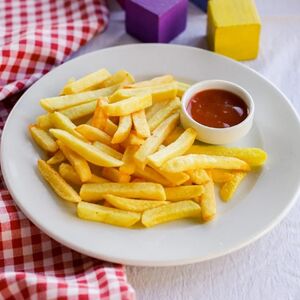 Картошка фри с кетчупом