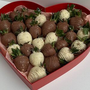 Клубника в шоколаде Сердце №19