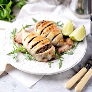 Кальмар, фаршированный горбушей и грибами