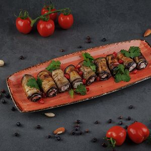 Рулетики из баклажан
