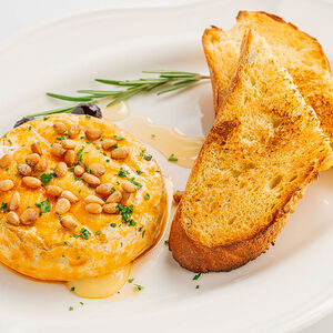 Запеченный камамбер