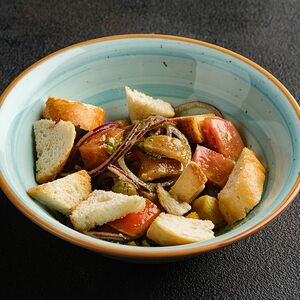 Салат томат с лососем