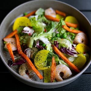 Салат с креветками