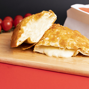 Чебурек с сулугуни и моцареллой