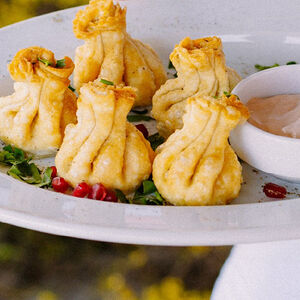 Жареные Калакури с говядиной и зеленью