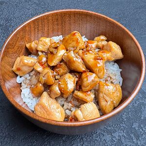 Рис с курицей вок в свит чили