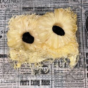 Салат с курицей и ананасом