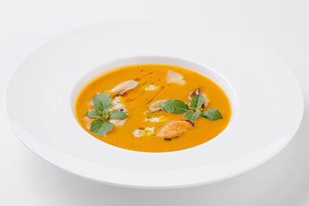 Крем-суп из тыквы с мидиями 