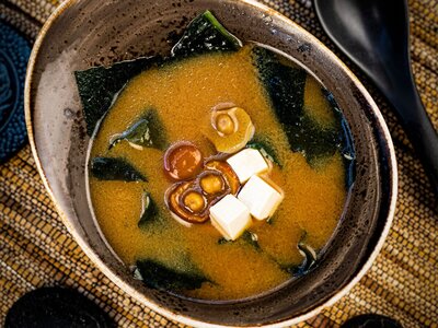 Мисо суп с грибами Намеко и сыром Тофу