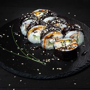 Гейша с угрём