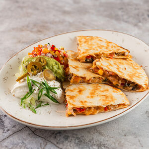 Кесадилья с курицей