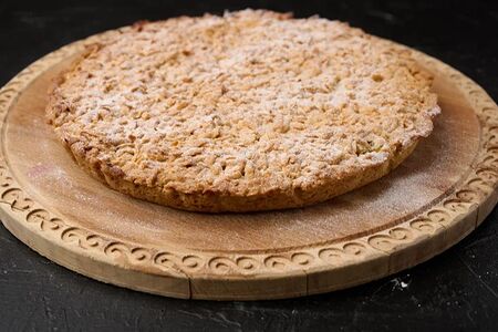 Песочный пирог с малиной