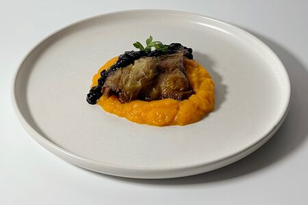 Утка конфи с морковным пюре