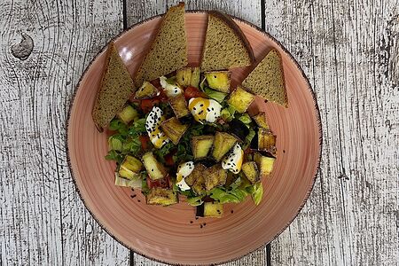 Салат с баклажаном